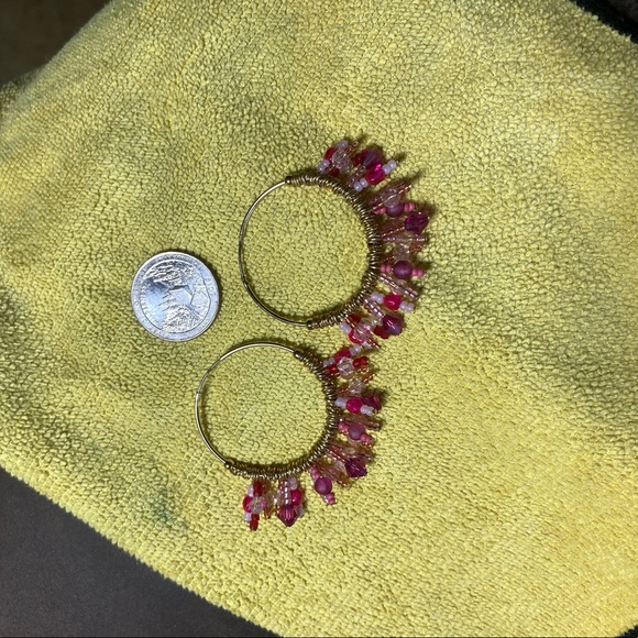 Woman’s earrings - Picture 2 of 2